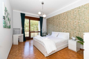 Molinette Apartment with Private Parking